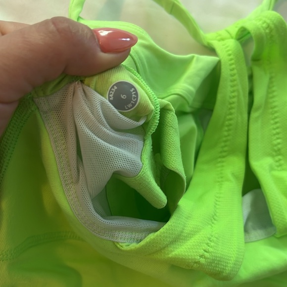 Lululemon sports tank with built in bra - Picture 3 of 3